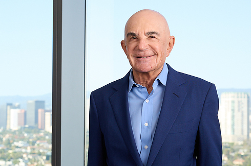 Photo of Robert  Shapiro